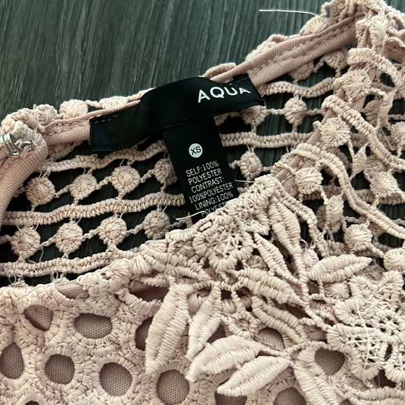 Pink lace Aqua midi dress - Picture 4 of 5